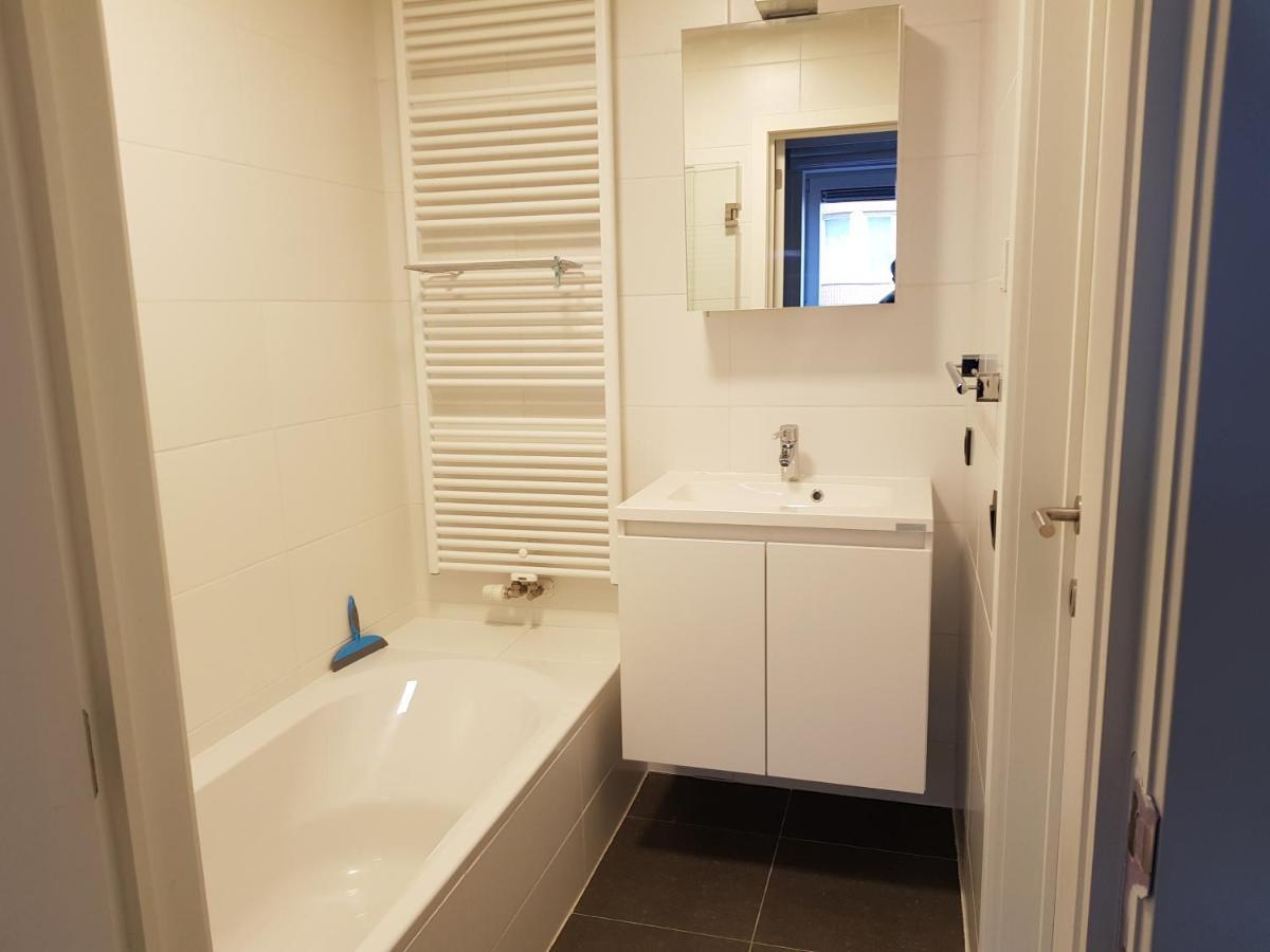 Koksijde Zeedijk La Digue 102 Appartement Met Garage - Lateraal Zeezicht Экстерьер фото