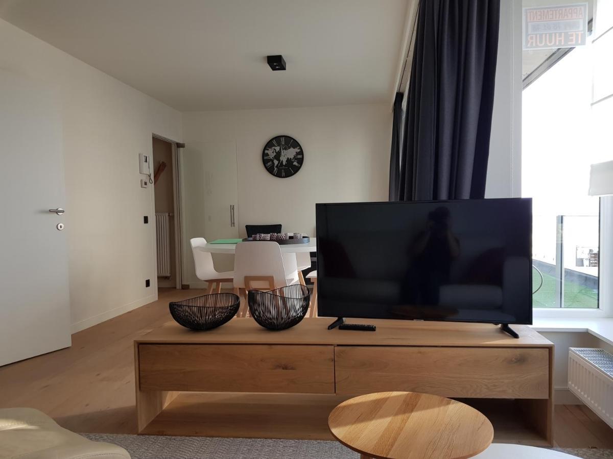 Koksijde Zeedijk La Digue 102 Appartement Met Garage - Lateraal Zeezicht Экстерьер фото